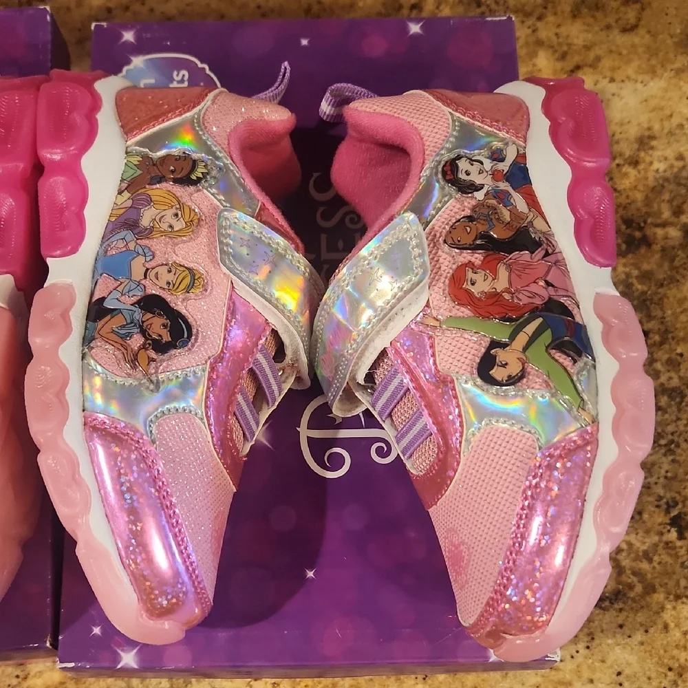DISNEY PRINCESS LIGHT-UP Sneakers.  NEW In Box! Tiana Arial Cinderella & Jasmine